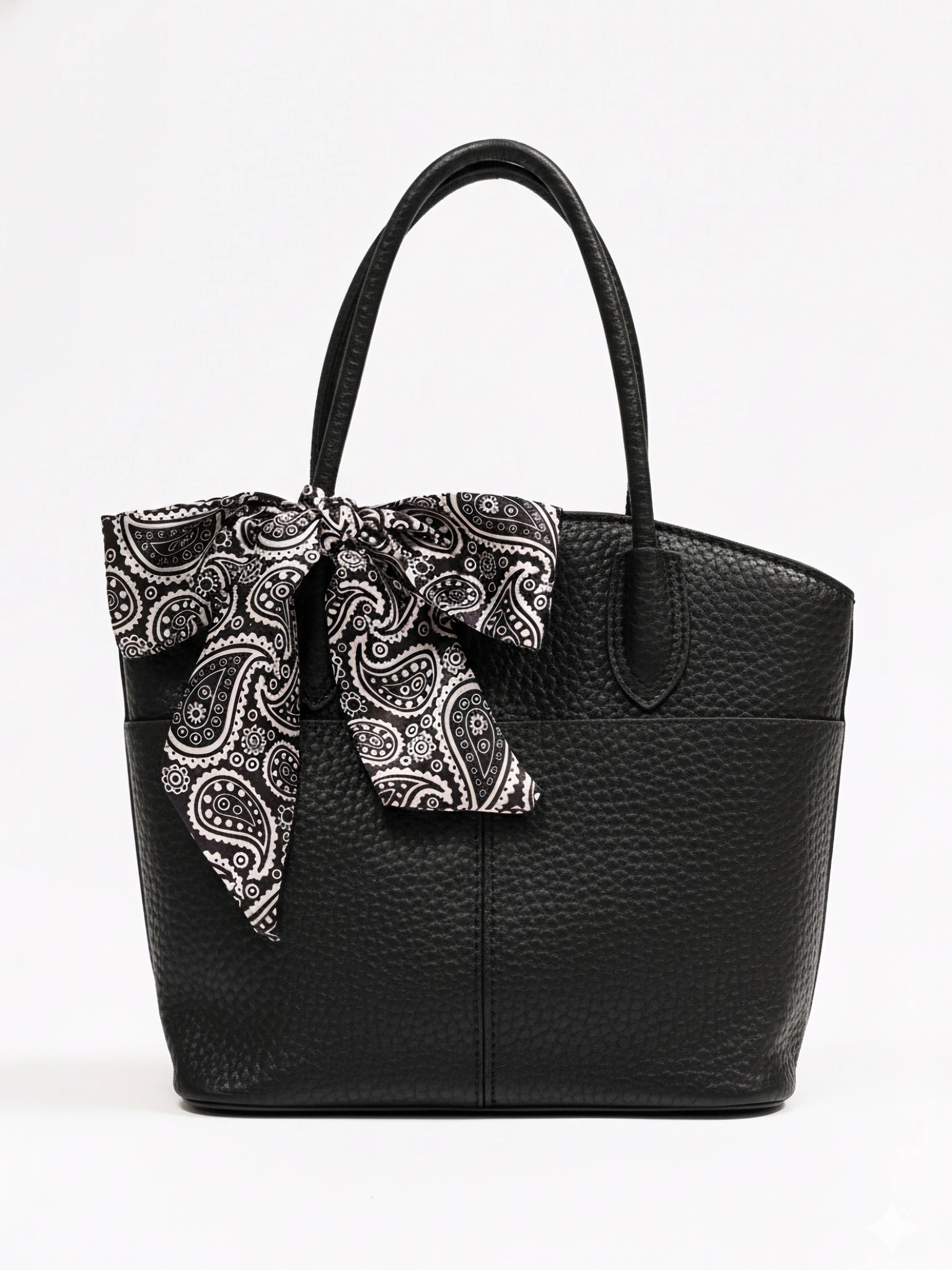 Сумка-тоут с округлыми ручками и декоративным платком в ассортименте